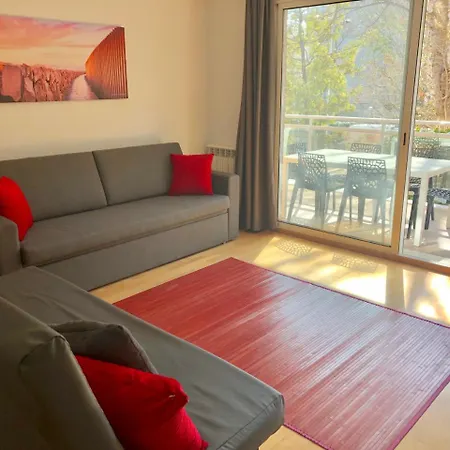 For A Cristal Apartment *